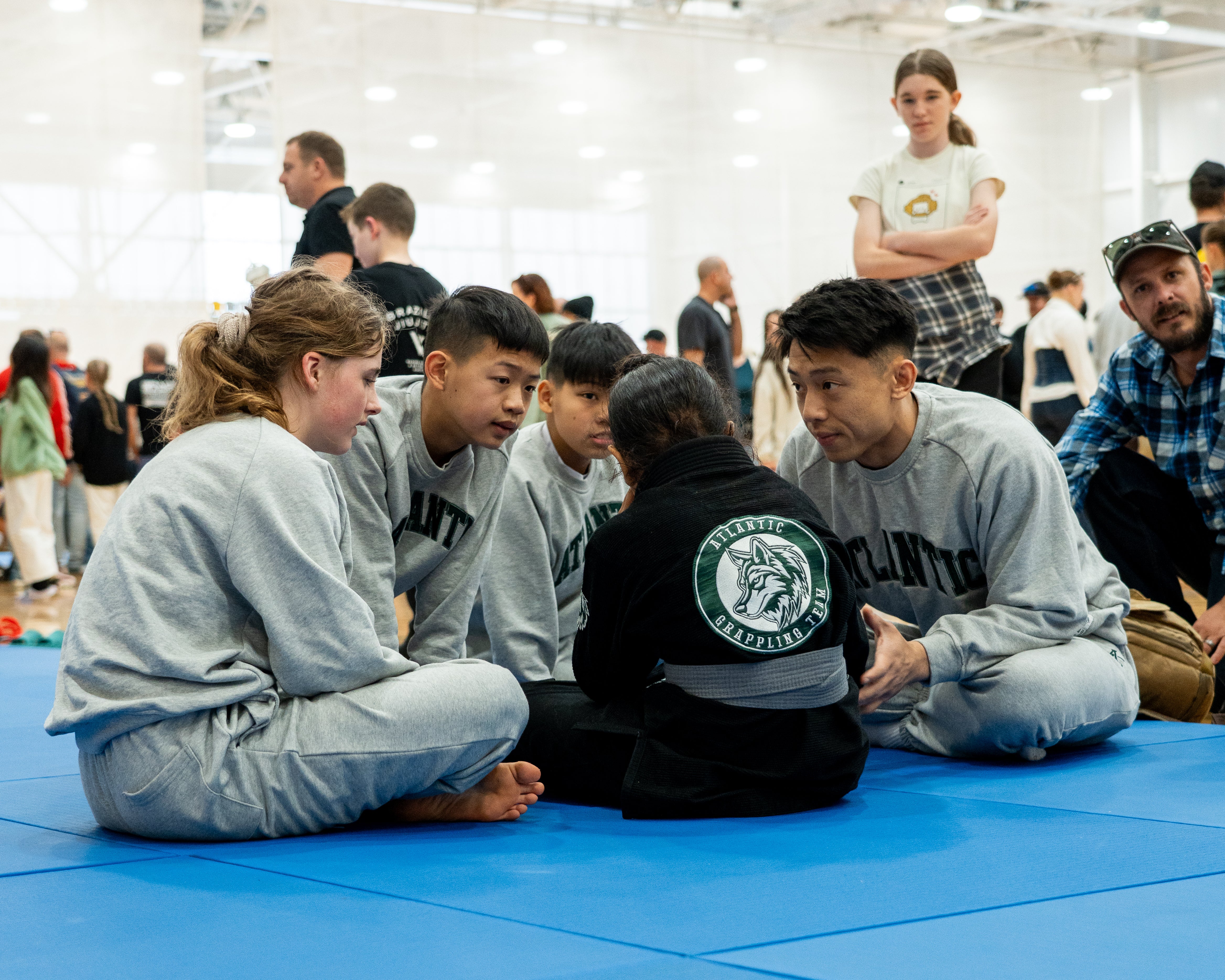 [Kids] Academy Sweatshirt